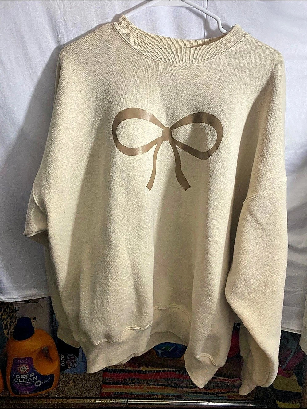 Hanes Cream Bow Graphic Sweatshirt XXL